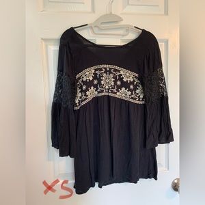 Half sleeve womens top